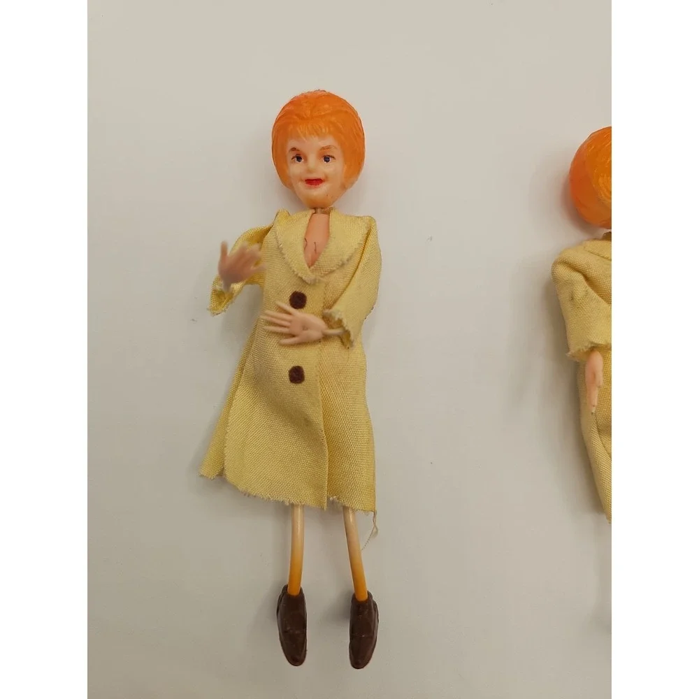 vintage antique miniature bisque dollhouse dolls C1